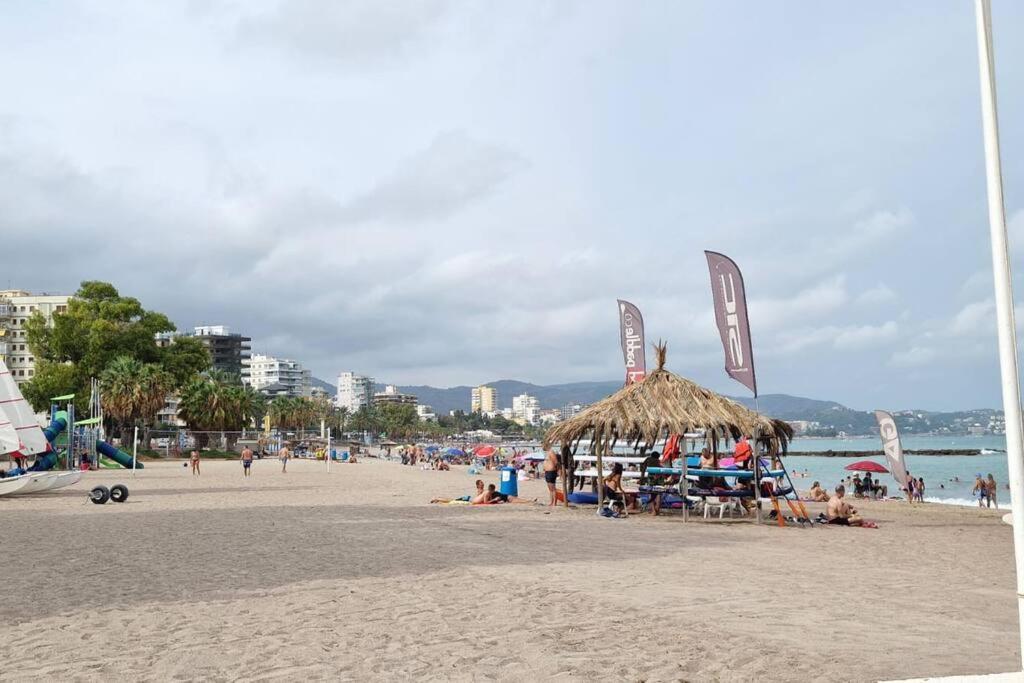 Apartamento Dos Habitaciones, Frente A La Playa, Бенікасім Екстер'єр фото